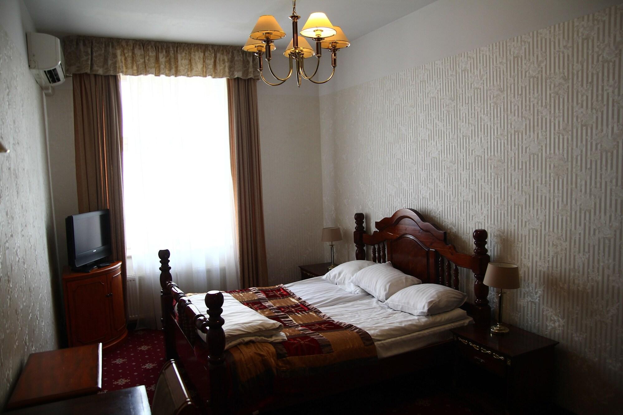 Hotel Garden Palace Рига Экстерьер фото