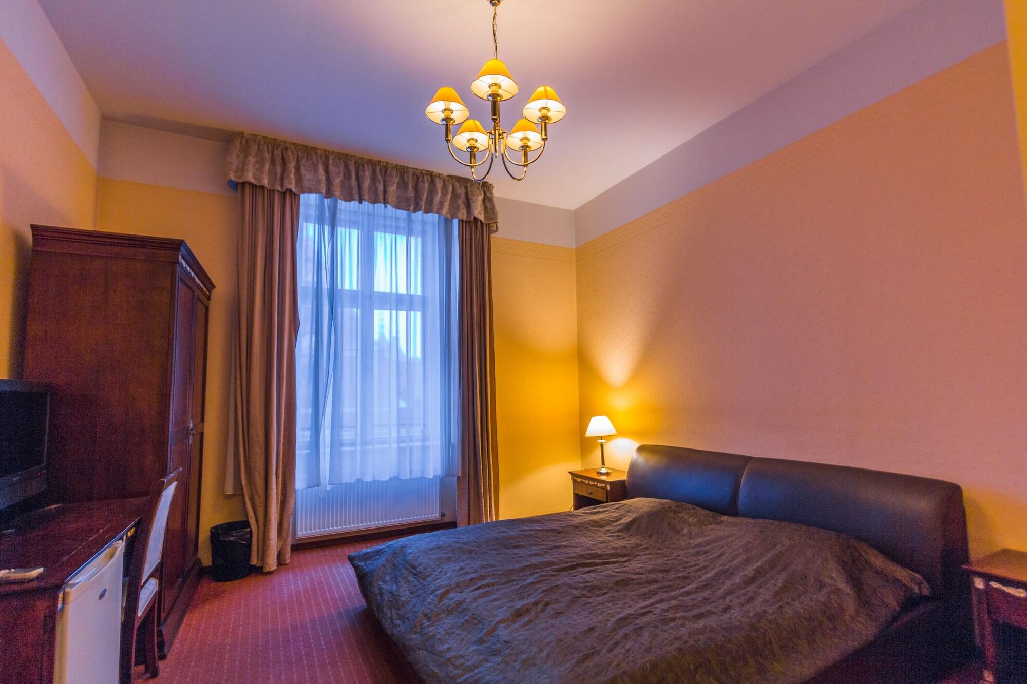 Hotel Garden Palace Рига Экстерьер фото