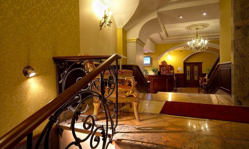 Hotel Garden Palace Рига Экстерьер фото